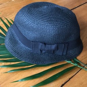 hat with bow 🌸 Free with purchase